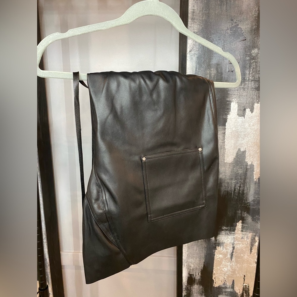 NovaMen faux leather black shorts
